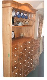 Pine dresser