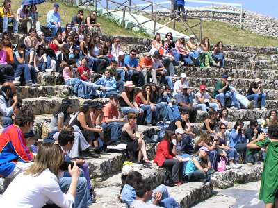 The audience, who had plenty to laugh at