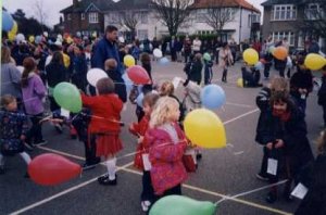 balloons.jpg (18939 bytes)