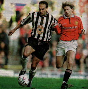 Charvet holds off Blomquist