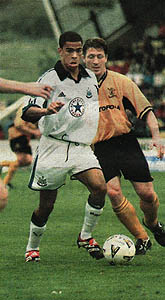 Dyer, the only good (Newcastle) player in a very bad game.