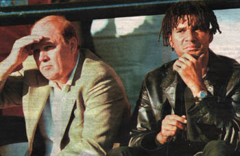 A couple of toon fans, not impressed by the score