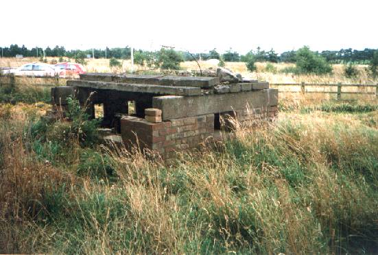 46KB jpeg. Guarding against invasion up the M6 slip-road.