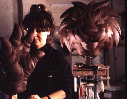 Lion sculpt