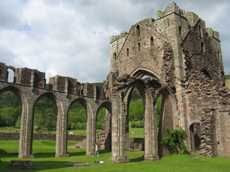 Llanthony Priory