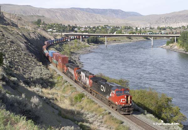 CN #2571 westbound at Ashcroft - August 2004