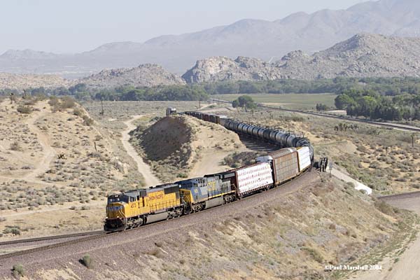 UP #4573 + CSX #626 at Frost - May 2004