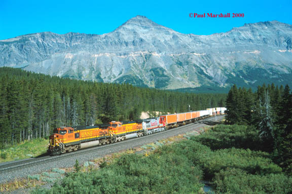 BNSF Dash 9 #4083 at False Summit (Marias Pass) - August 2000