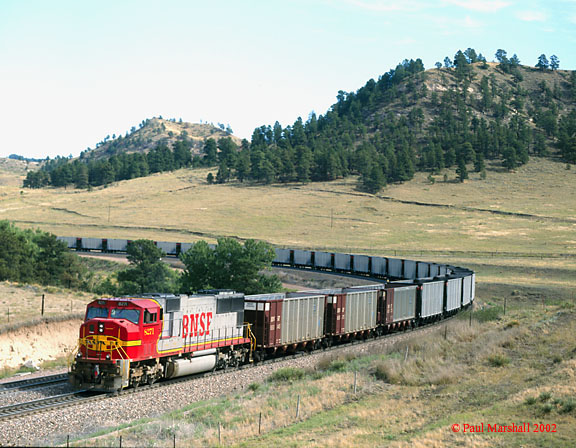 BNSF SD75M #8271 trailing a W/B empty at the Lower Horseshoe, Crawford - Sept 2002