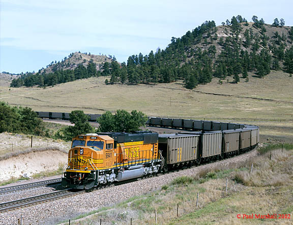 BNSF SD70MAC #9941 at the Lower Horseshoe, Crawford trailing an empty W/B coal train - Sept 2002