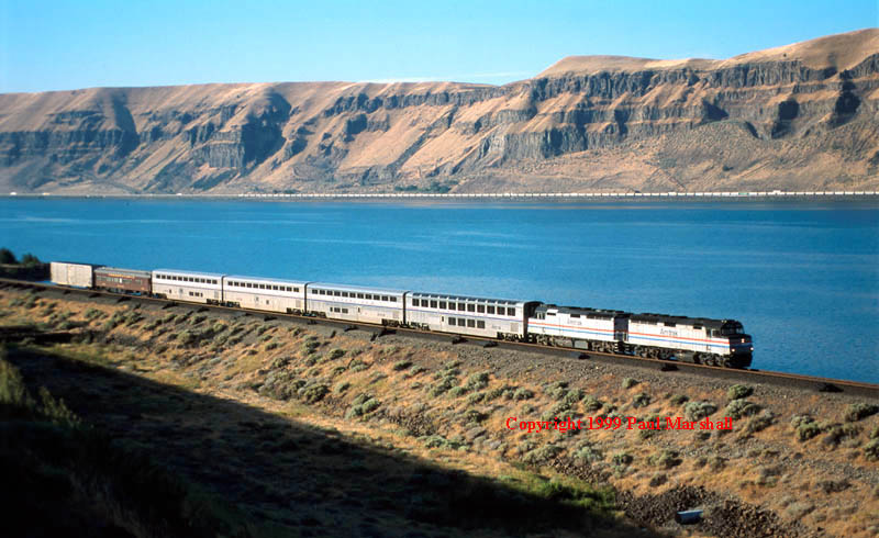 Amtrak at Goodnoe Aug 1999