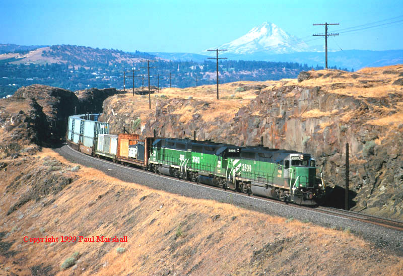 GP40-2 at Dallesport Aug 1999