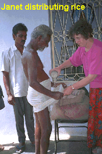 Photo of rice distribution