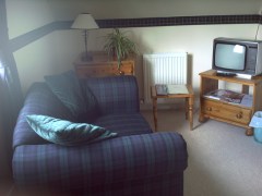 sitting room in suite