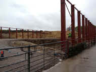 web_cowshed110512.jpg (124673 bytes)