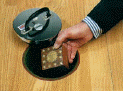 underfloor_round_door.gif (9313 bytes)