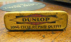 Dunlop Long puncture repair outfit
