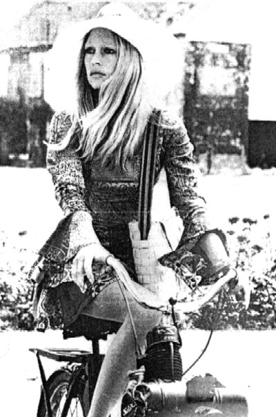 Brigitte Bardot and VéloSoleX