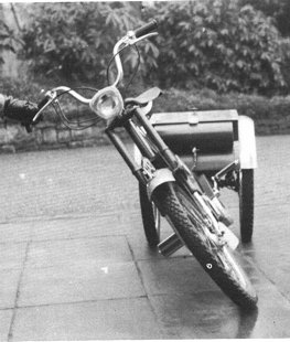 Wallis moped (front)