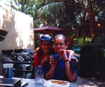 Time for a quick bite to eat in Universal Studios.