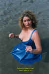 blue08.jpg (38911 bytes)
