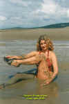 redbathing_4.jpg (33966 bytes)