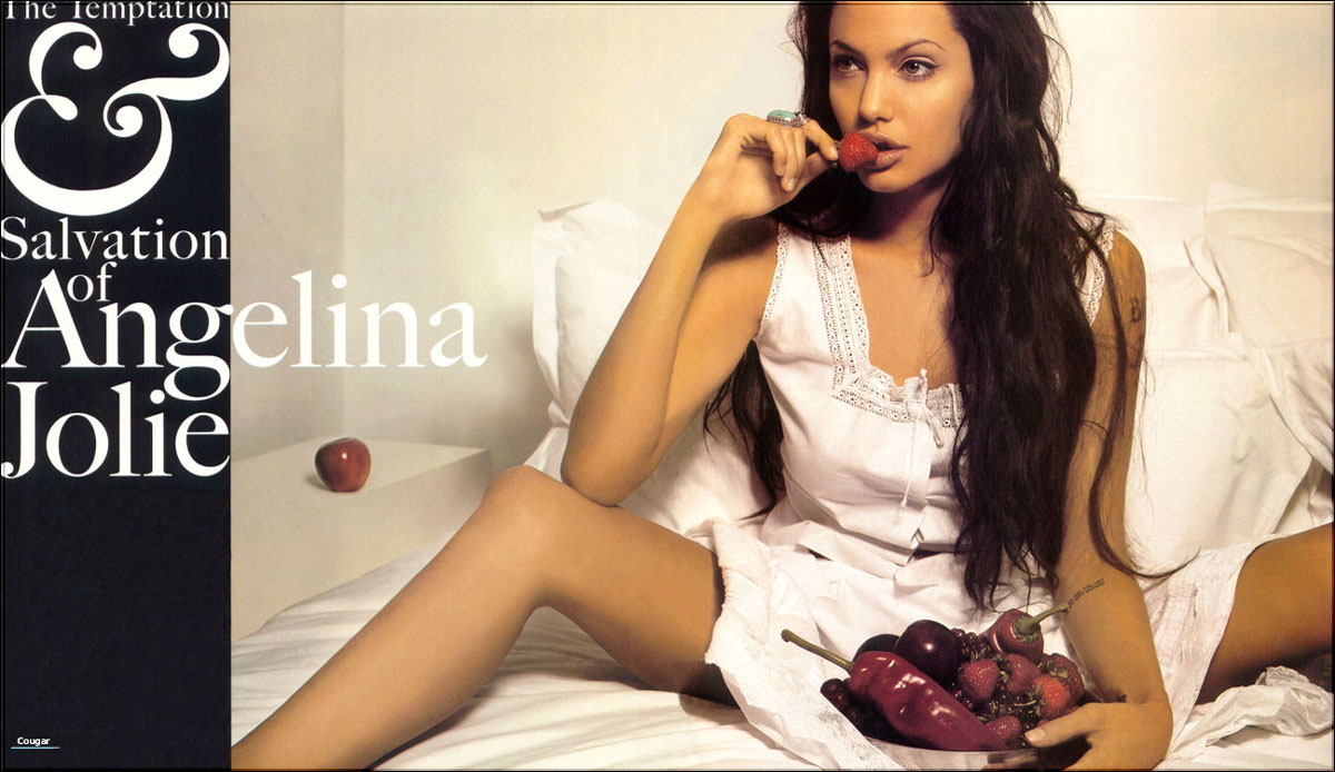 cs-angelinejolie02-premieredec2000.jpg 161.6K