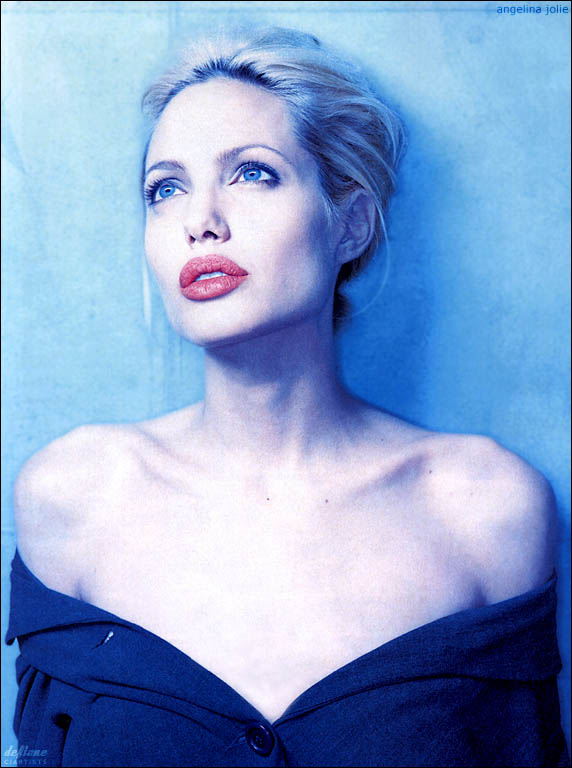 def292-AngelinaJolie04.jpg 64.8K
