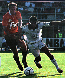 Dyer in his nice new shiney Newcastle away shirt