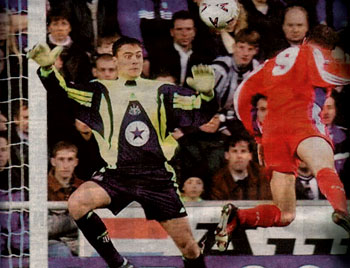 Palace take the lead.