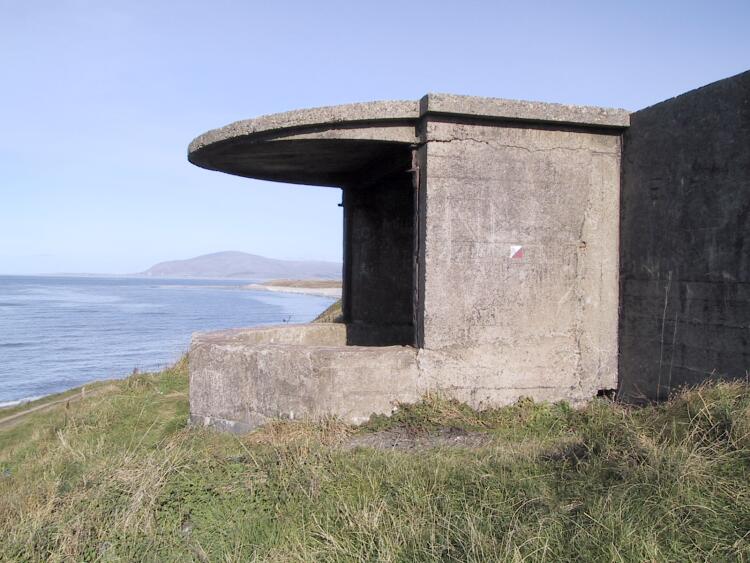 Searchlight emplacement, Earnse Point, near North Scale.