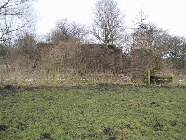 Control bunker, front.