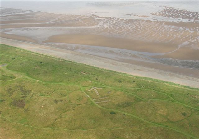 Range target arrow at Mawbray.  Photograph by Simon Ledingham.