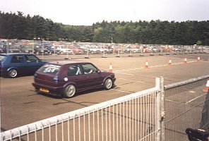 Two dirty, Mark2 Golfs go head-to-head....