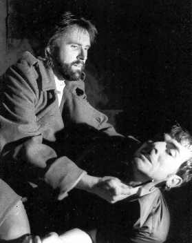 Maldwyn John a Merfyn Pierce Jones yn 'Wal'
